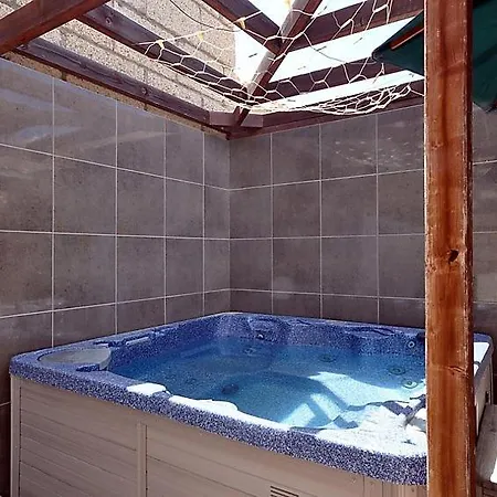 Palm-mar Sleeps 8 Pool Air Con Wifi Nyaraló