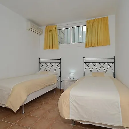 Palm-mar Sleeps 8 Pool Air Con Wifi بالم مار